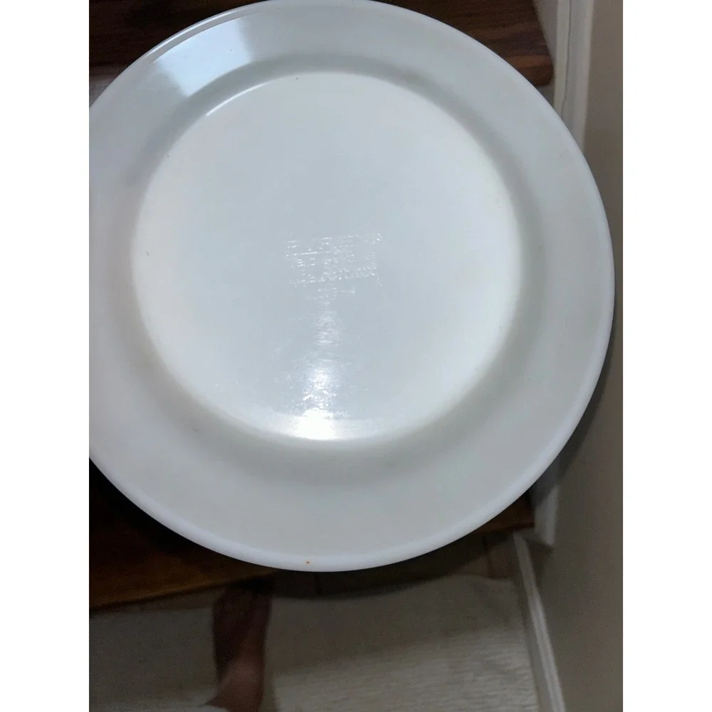Vintage Pyrex Spring Blossom Green Crazy Daisy Milk Glass Dinner Plate 10 inch